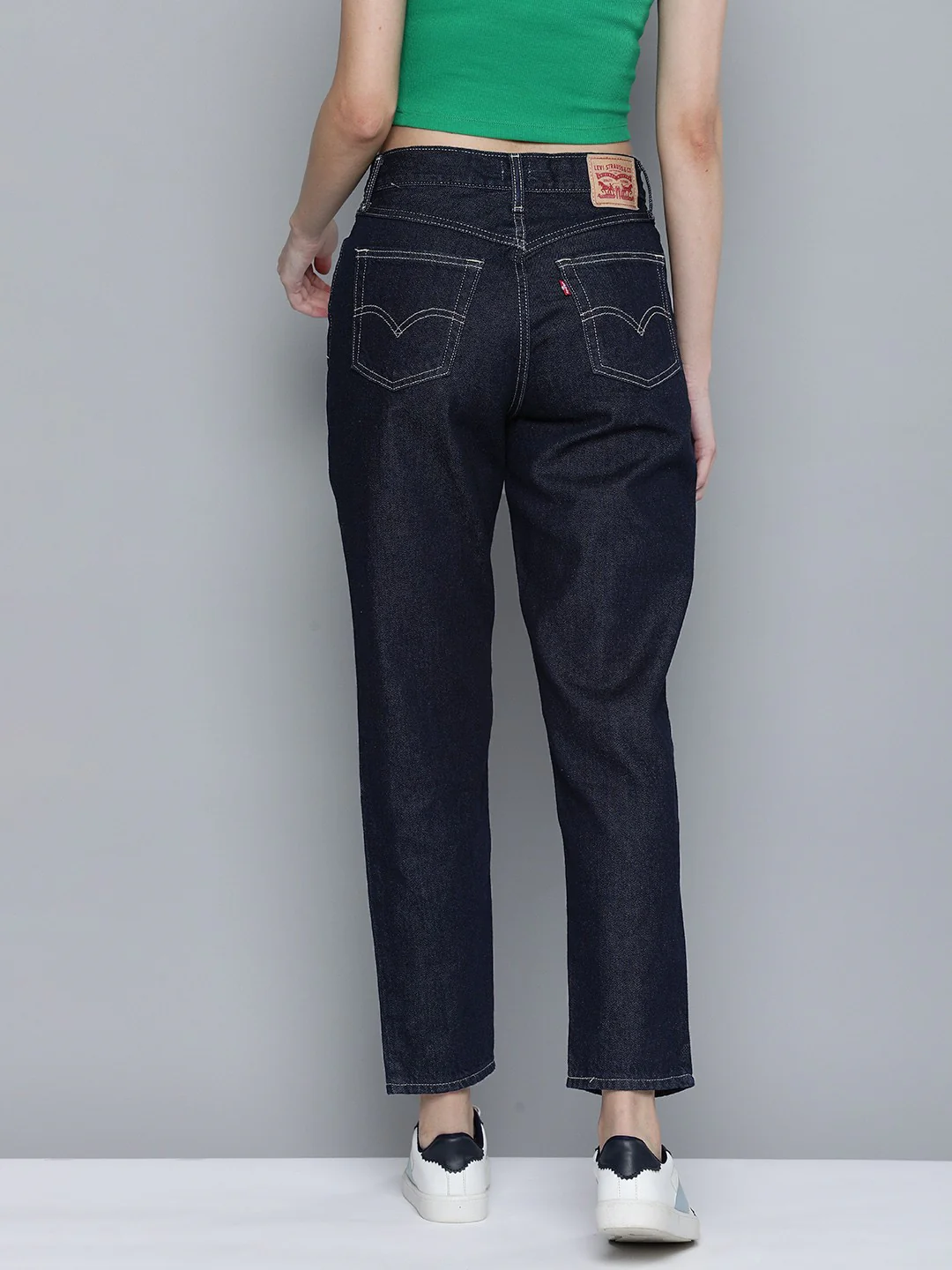 Women's 80s Mom Navy Blue Loose Fit High Rise Jeans - Image 3