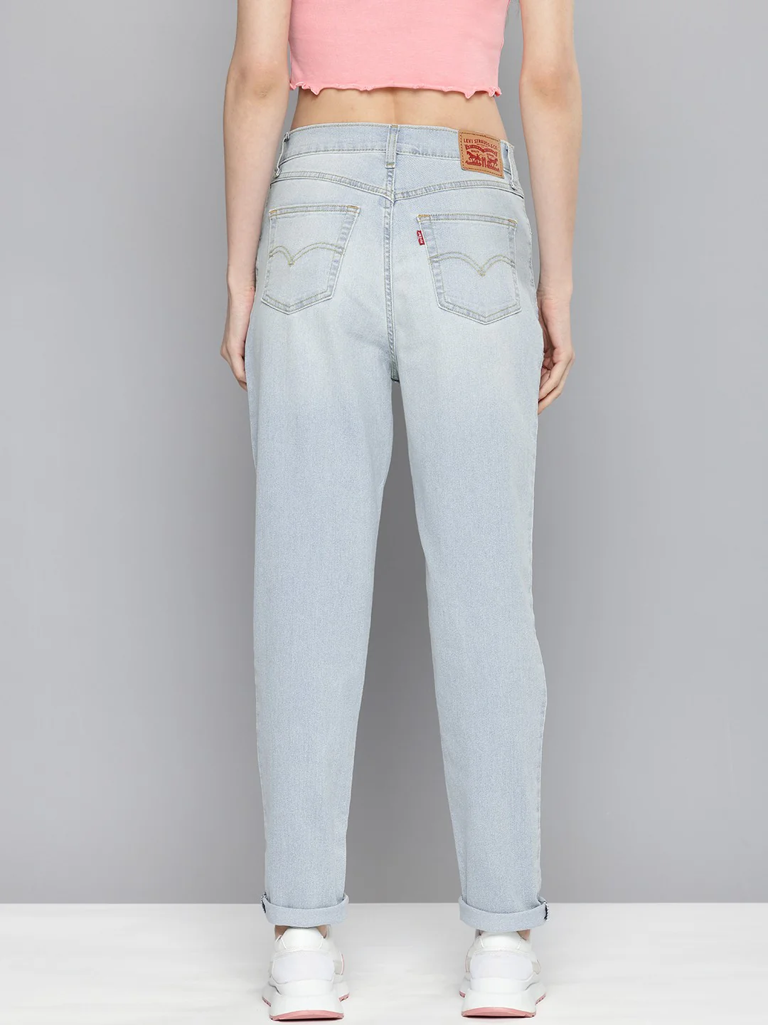 Women's 80s Mom Blue Loose Fit High Rise Jeans - Image 4
