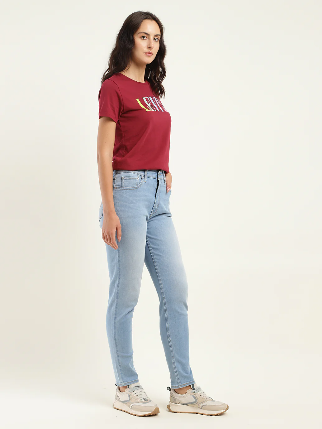 Women's 80s Mom Blue Loose Fit High Rise Jeans - Image 4