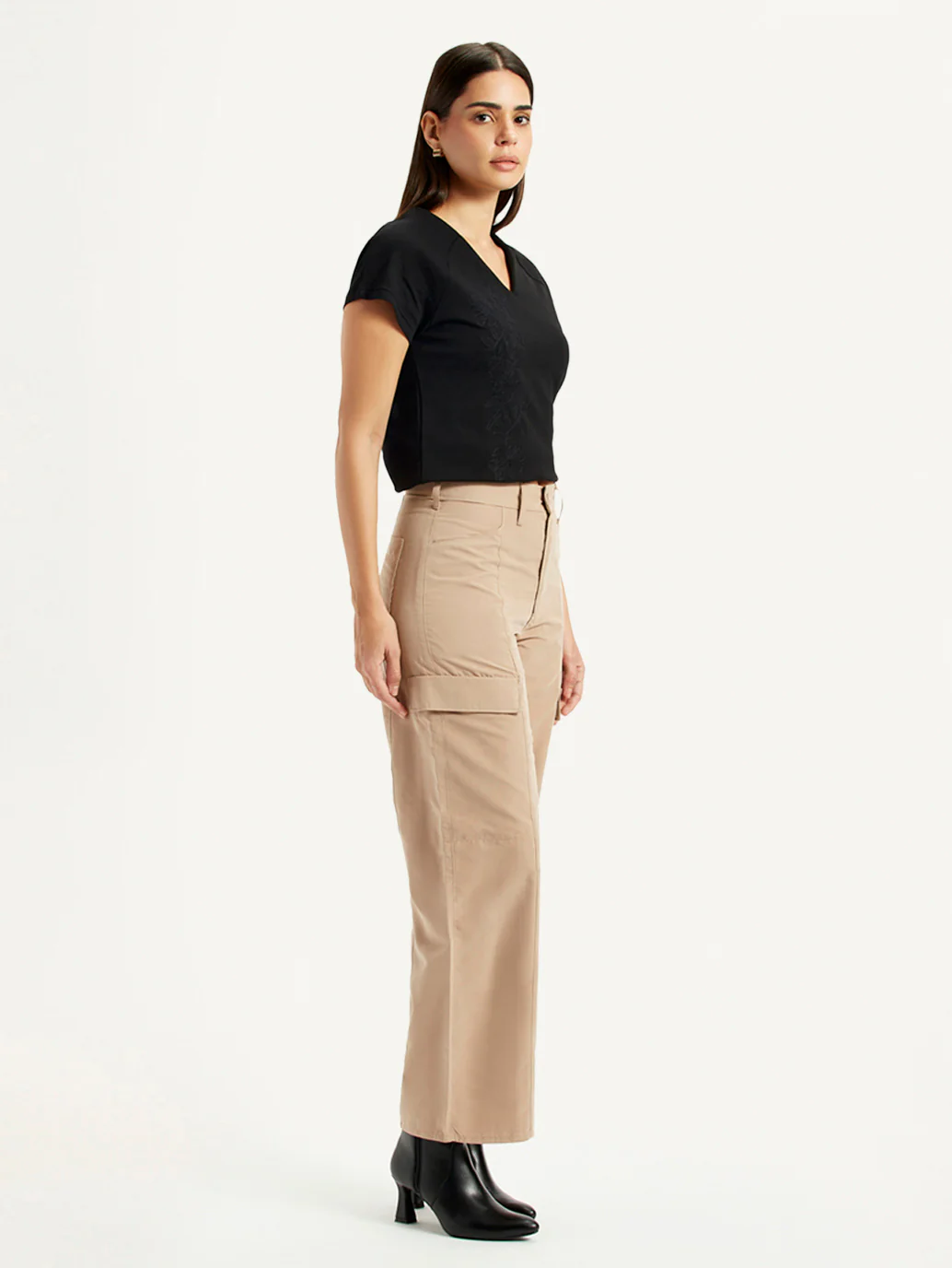 Women's High Rise Beige Wide Leg Fit Cargo Trouser - Image 6