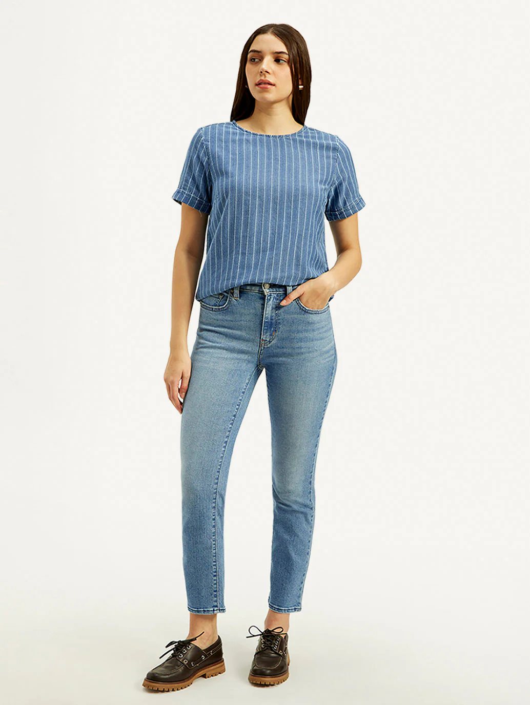 Women's 724 Light Blue Slim Straight Fit High Rise Jeans - Image 2