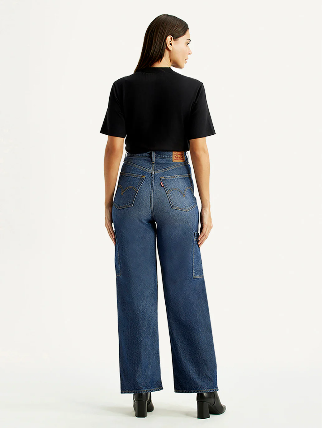 Women's Med Indigo Loose Fit High Rise Jeans - Image 5