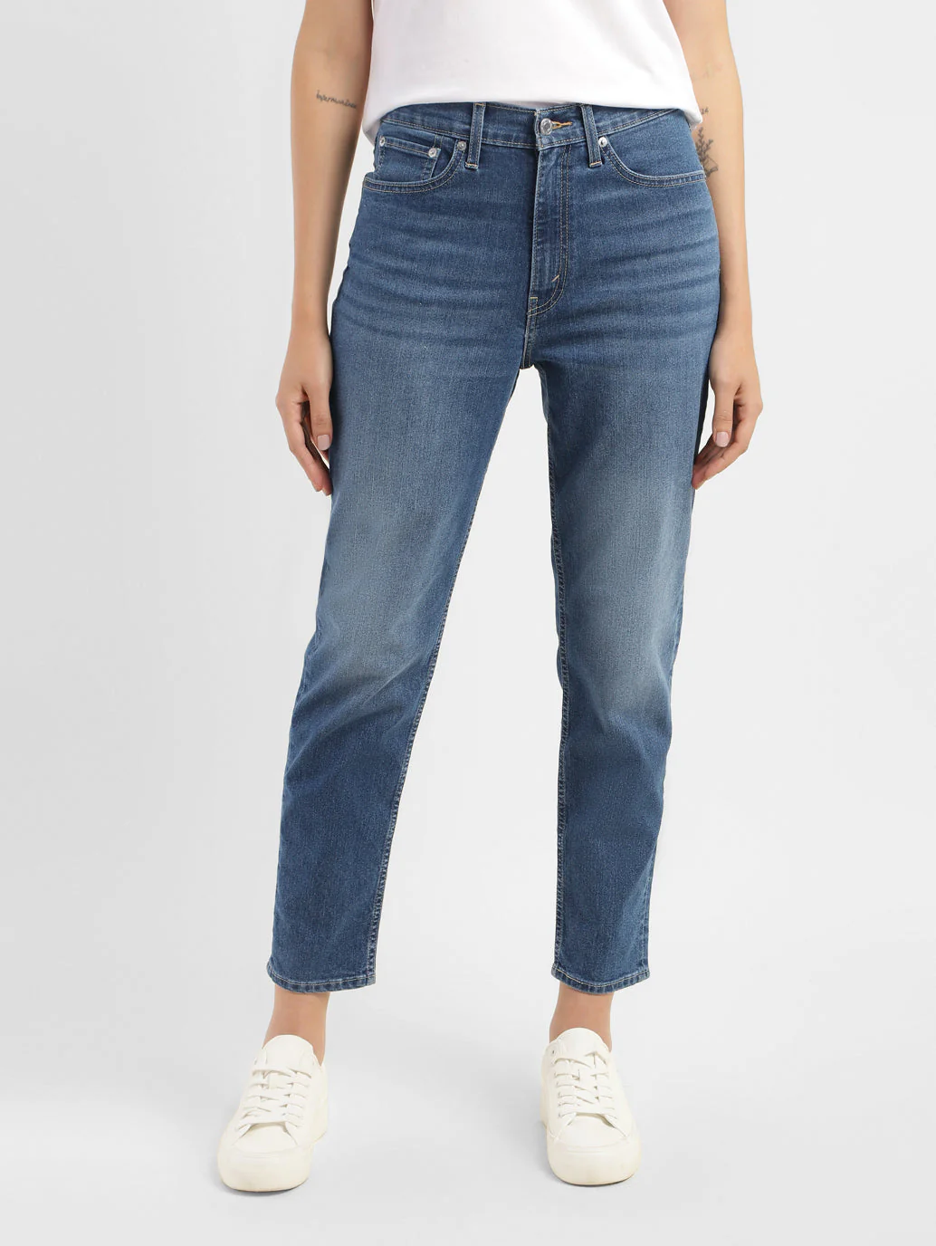 Women's 80s Mom Blue Loose Fit High Rise Jeans - Image 2
