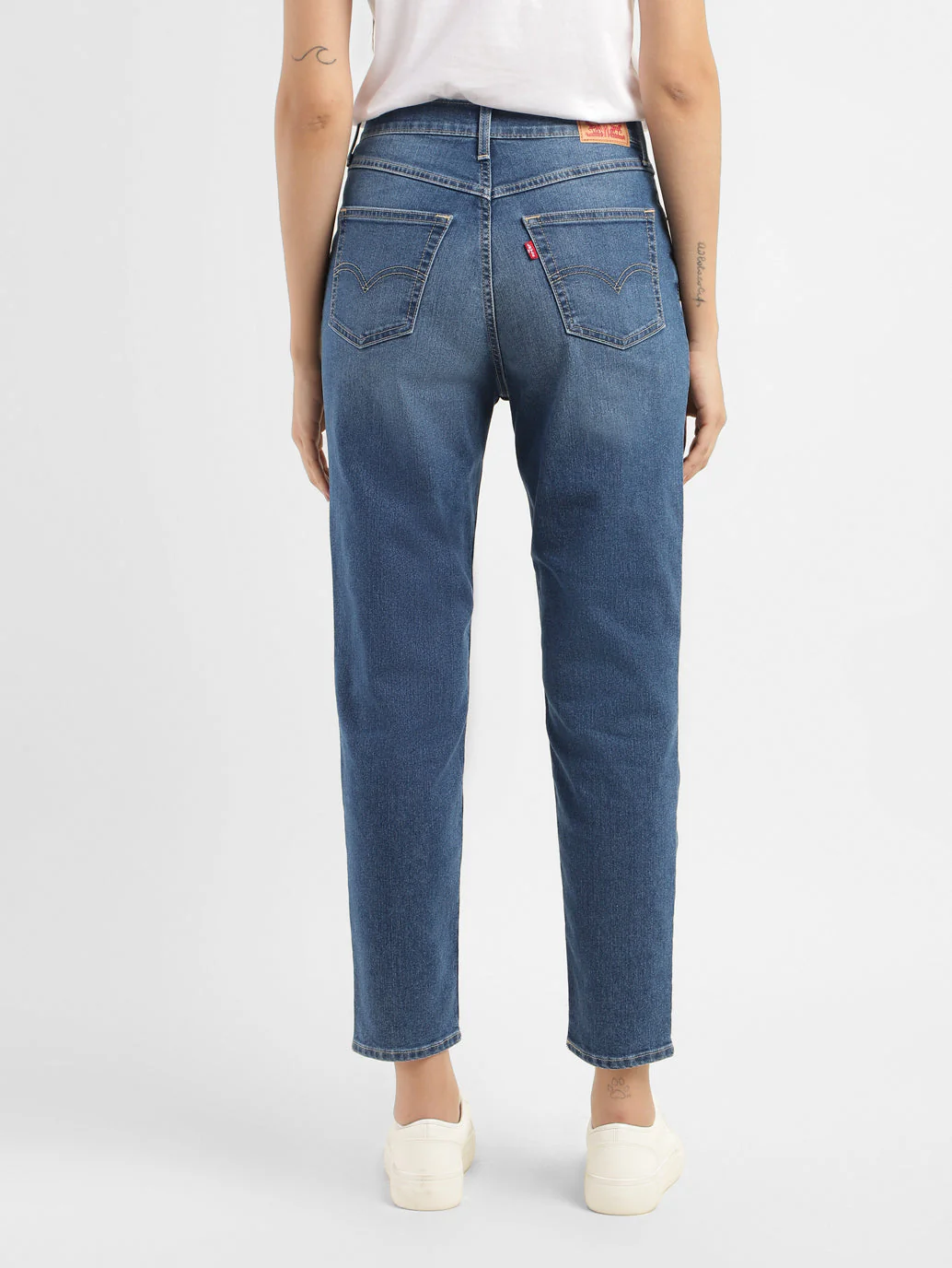Women's 80s Mom Blue Loose Fit High Rise Jeans - Image 3