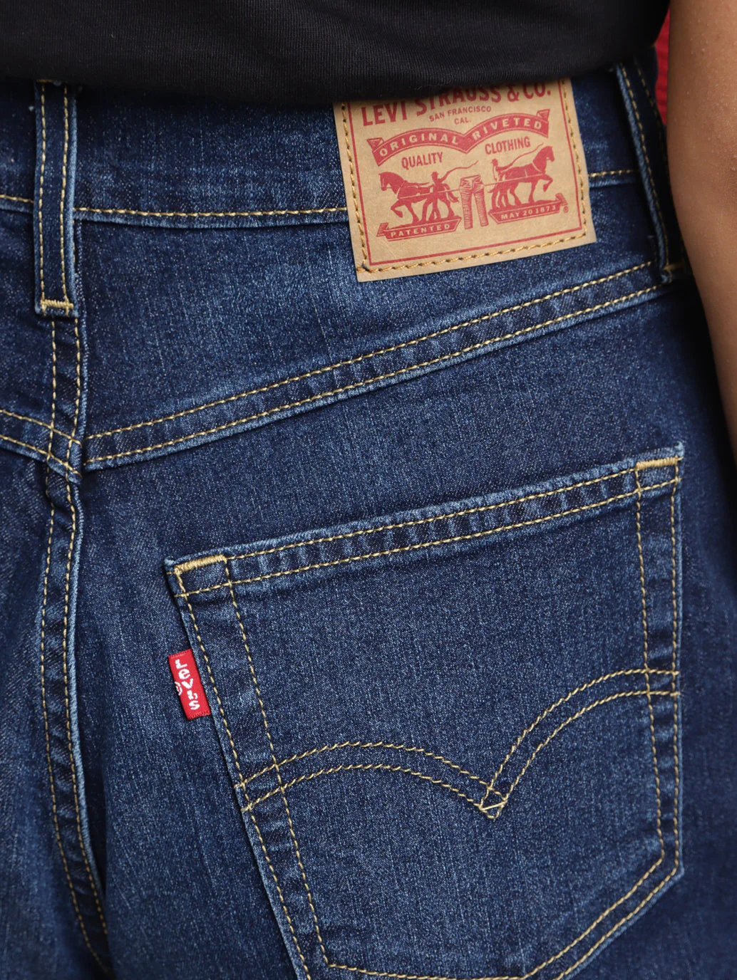 Women's 80s Mom Blue Loose Fit High Rise Jeans - Image 5