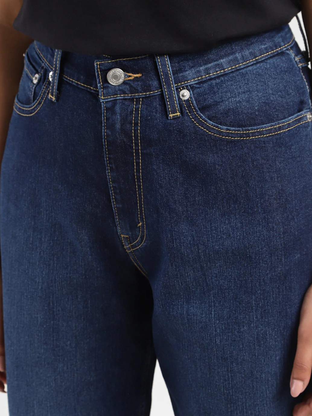 Women's 80s Mom Blue Loose Fit High Rise Jeans - Image 6