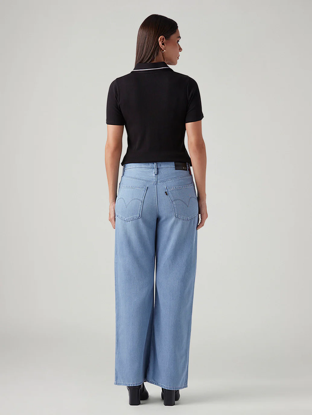 Women's Light Blue Loose Bootcut Fit Mid Rise Redloop Jeans - Image 4