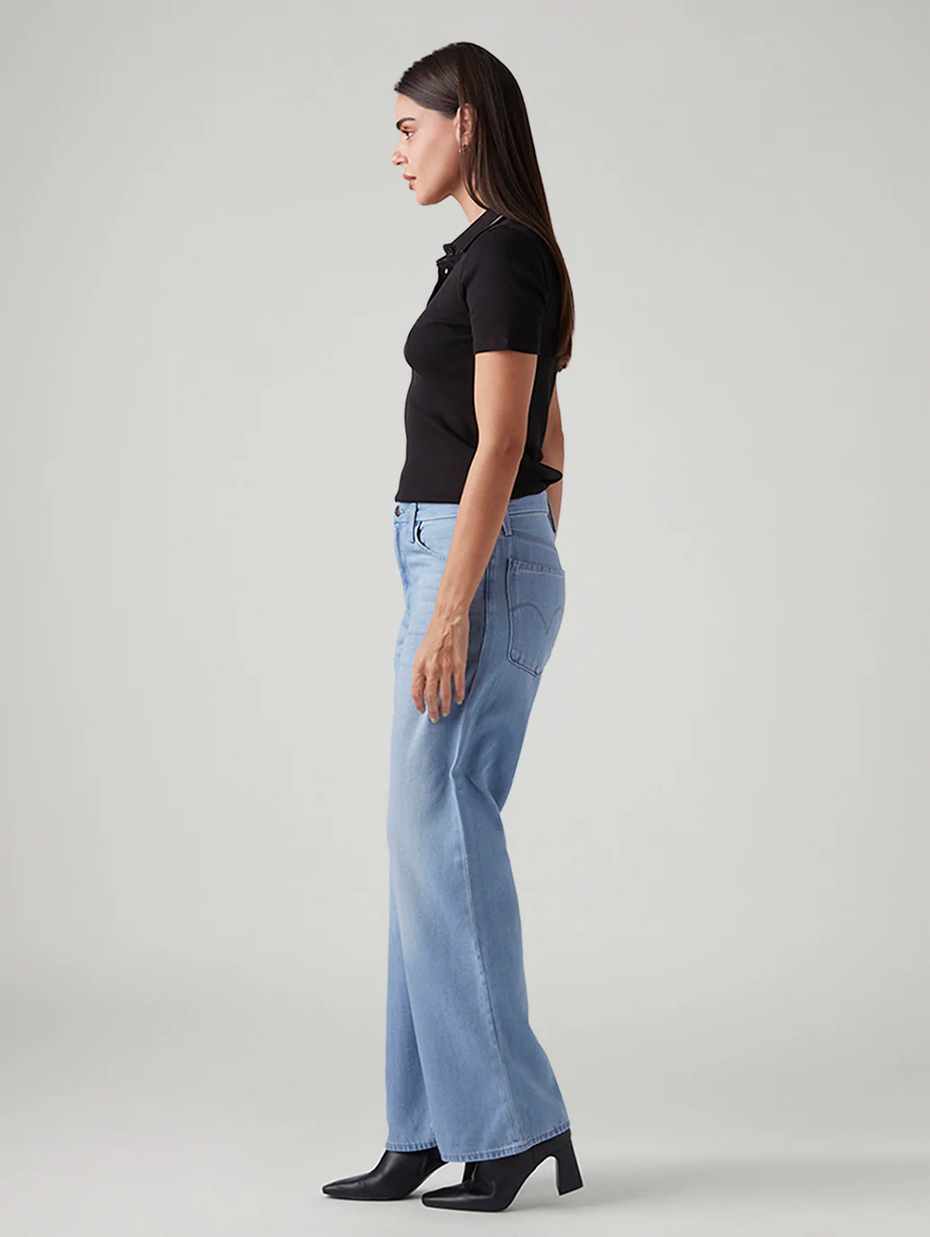Women's Light Blue Loose Bootcut Fit Mid Rise Redloop Jeans - Image 6