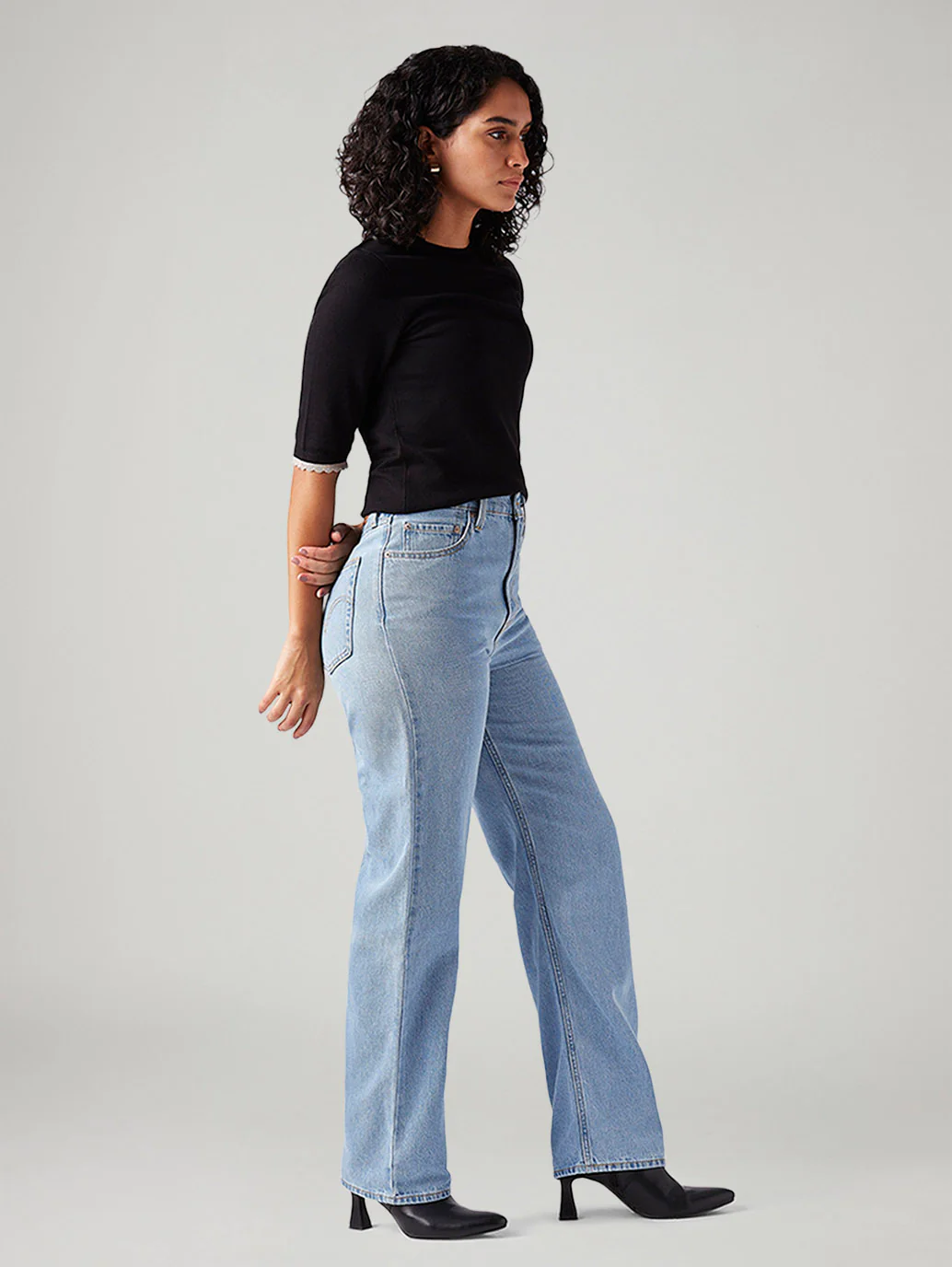 Women's Light Blue Ribcage Straight Fit High Rise Jeans - Image 6
