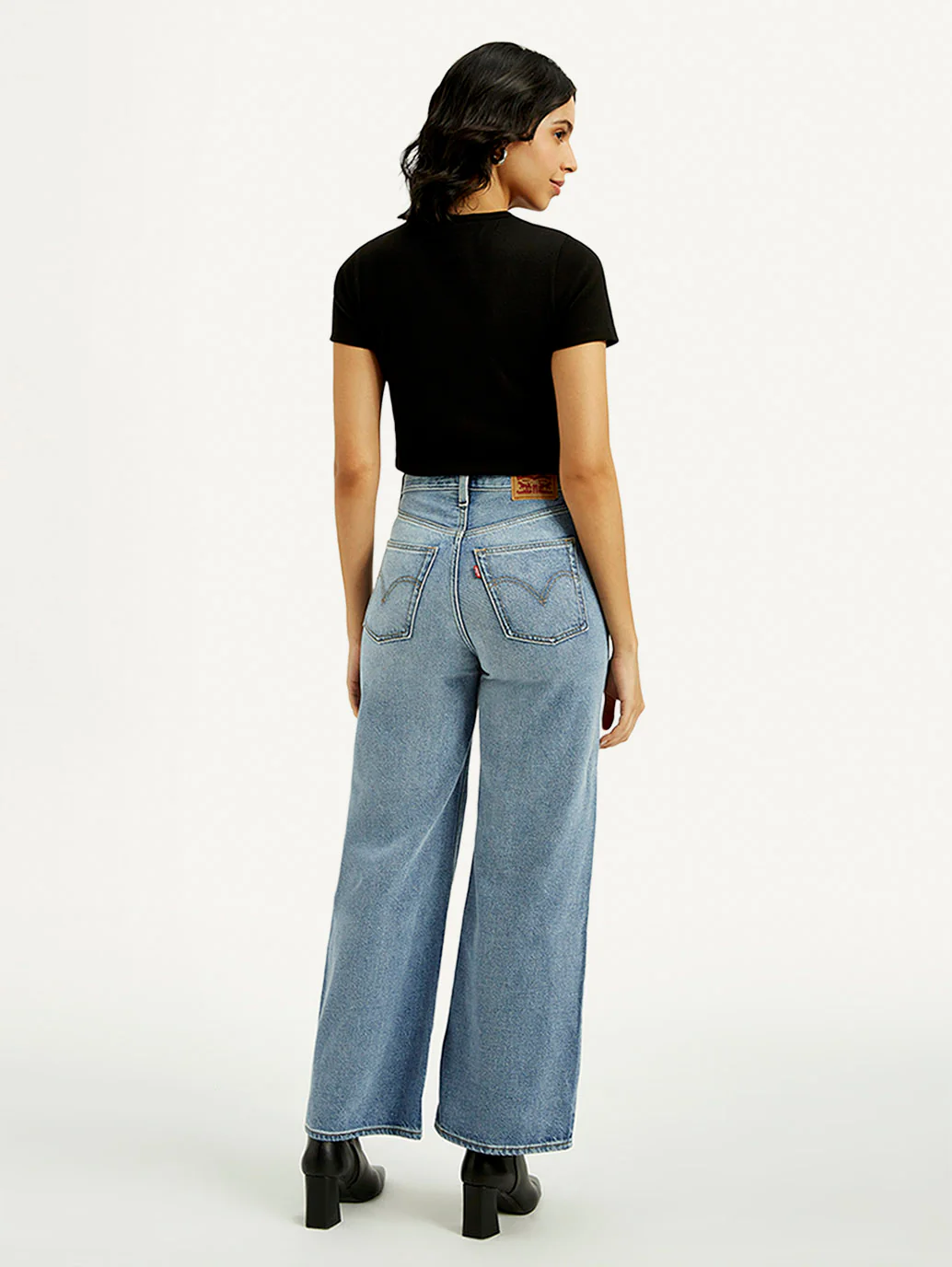 Women's Light Indigo Ribcage Wide Leg Fit High Rise Jeans - Image 3