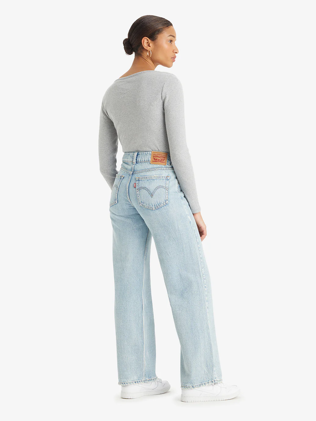 Women's Light Blue Loose Fit Low Rise Jeans - Image 2