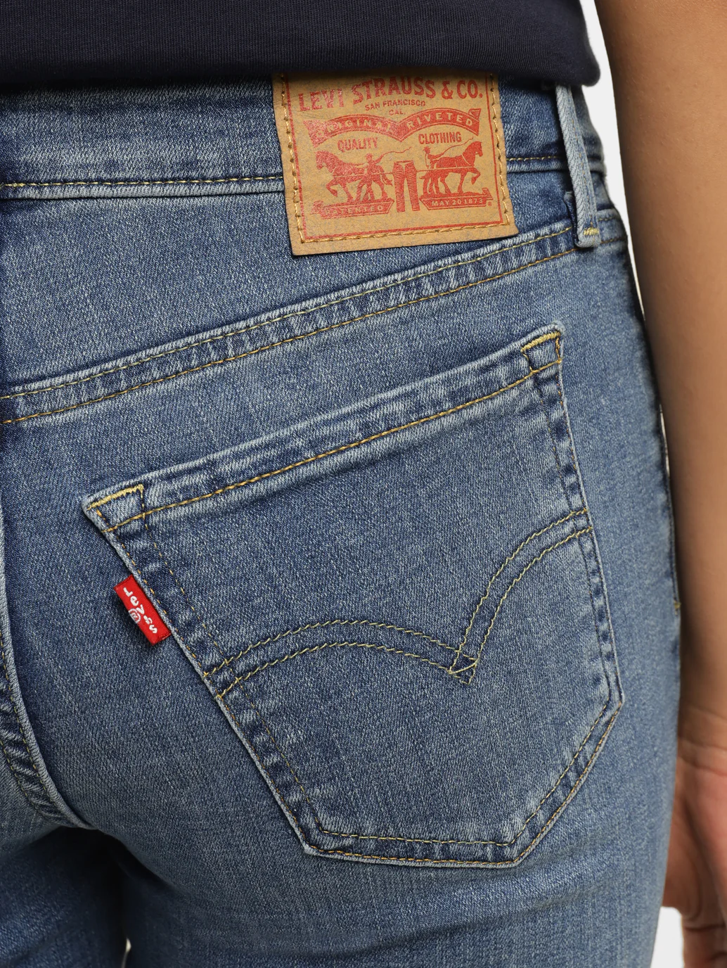 Women's 711 Blue Skinny Fit Mid Rise Jeans - Image 8