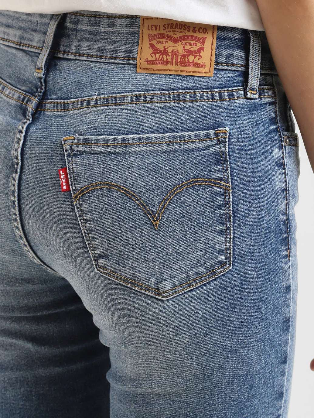 Women's 711 Blue Skinny Fit Mid Rise Jeans - Image 6