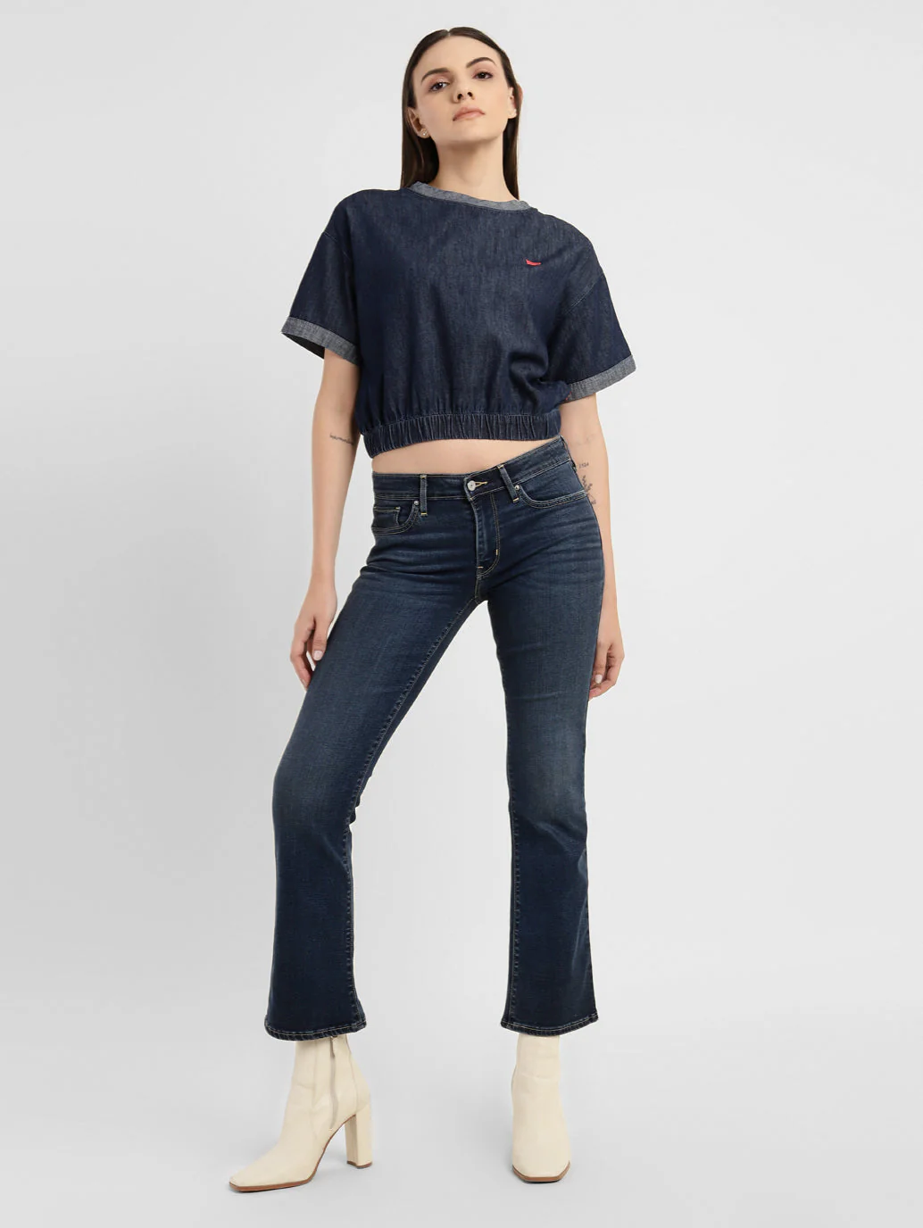 Women's 715 Blue Flared Fit Mid Rise Jeans - Image 2