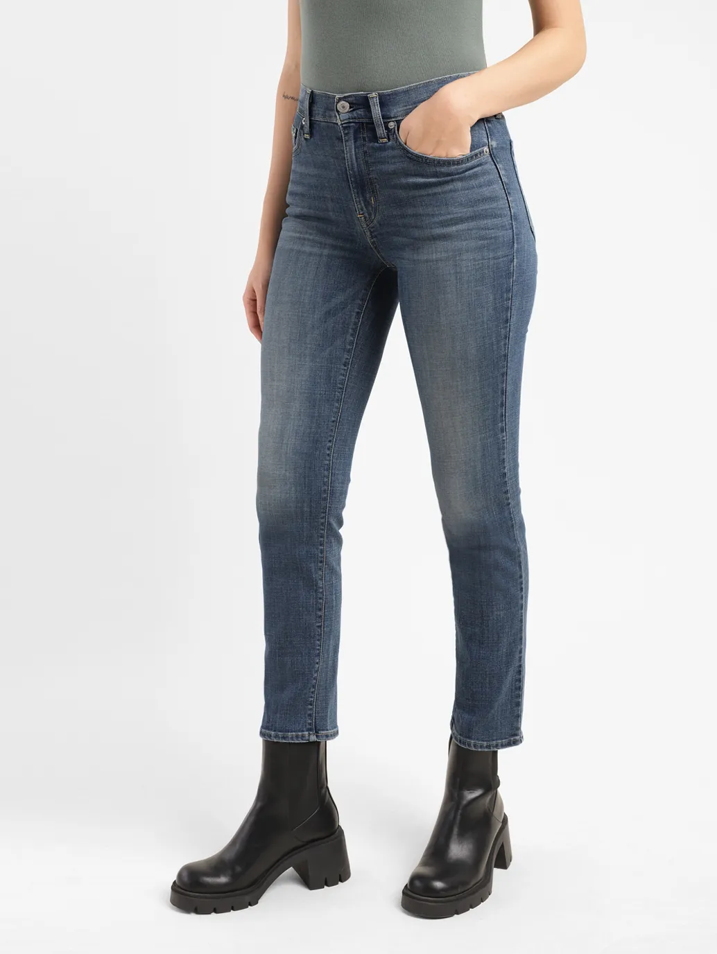 Women's 726 Blue Flared Fit Mid Rise Jeans - Image 5