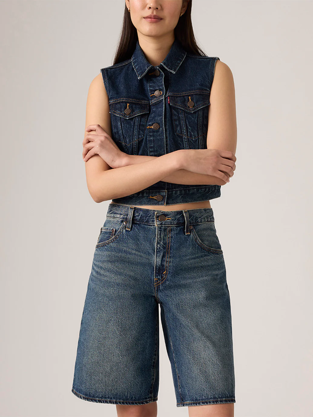Women's Tinted Mid Rise Dark Indigo Baggy Fit Shorts - Image 4