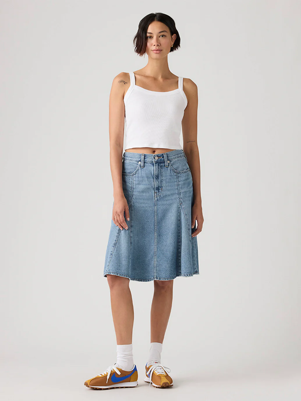 Women's Med Indigo Regular Fit Mid Rise Skirt - Image 2