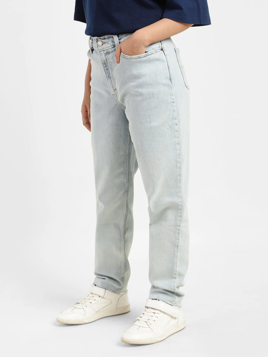 Women's 80s Mom Blue Loose Fit Mid Rise Jeans - Image 6