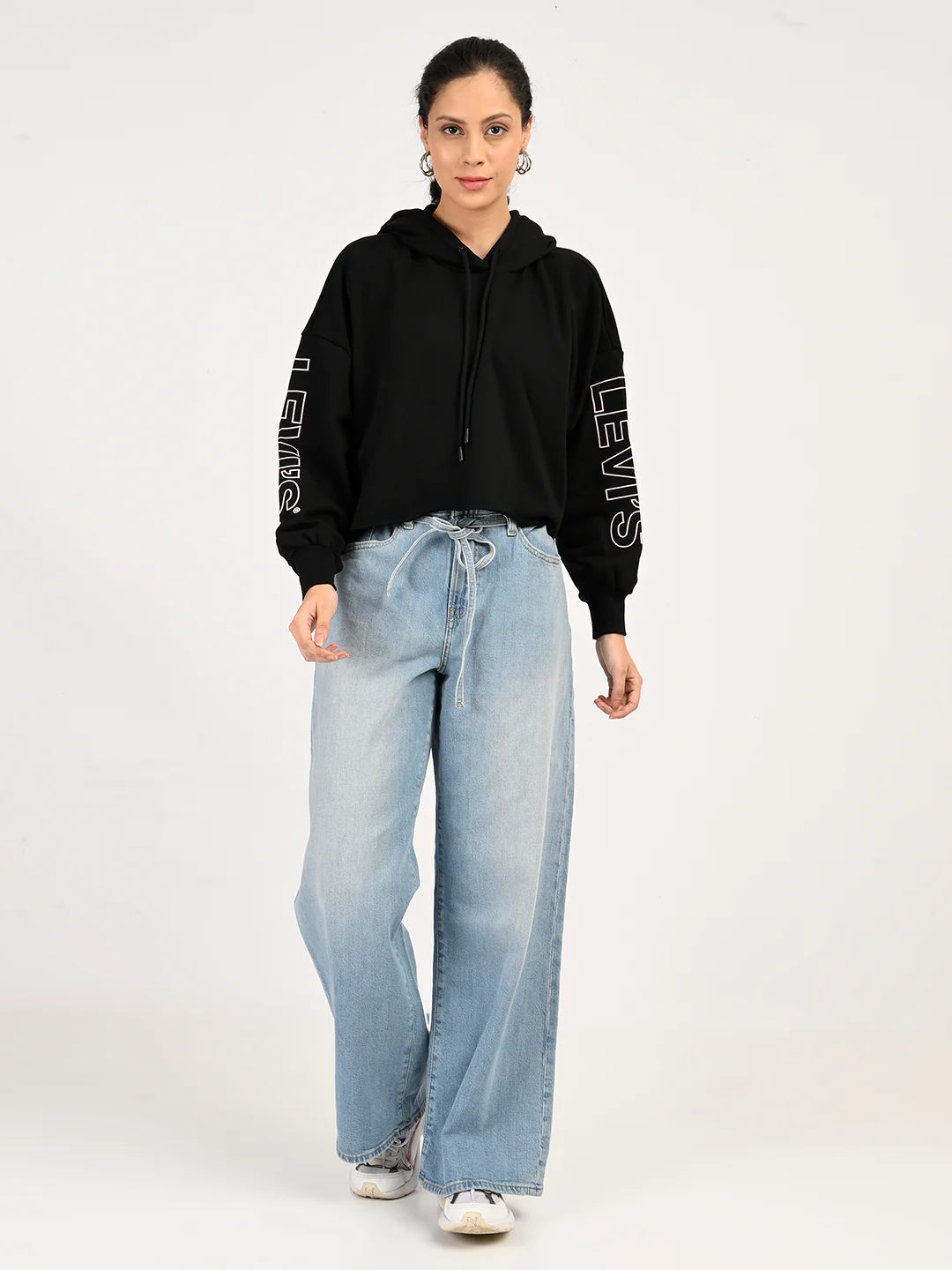 Women's Light Blue Wide Leg Fit Mid Rise Jeans