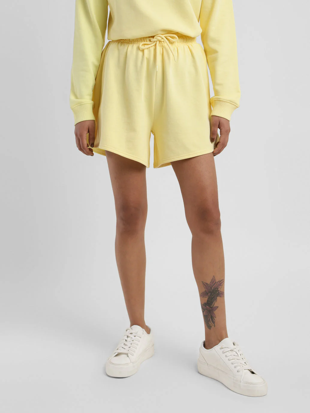 Women's Mid Rise Yellow Regular Fit Shorts - Image 2