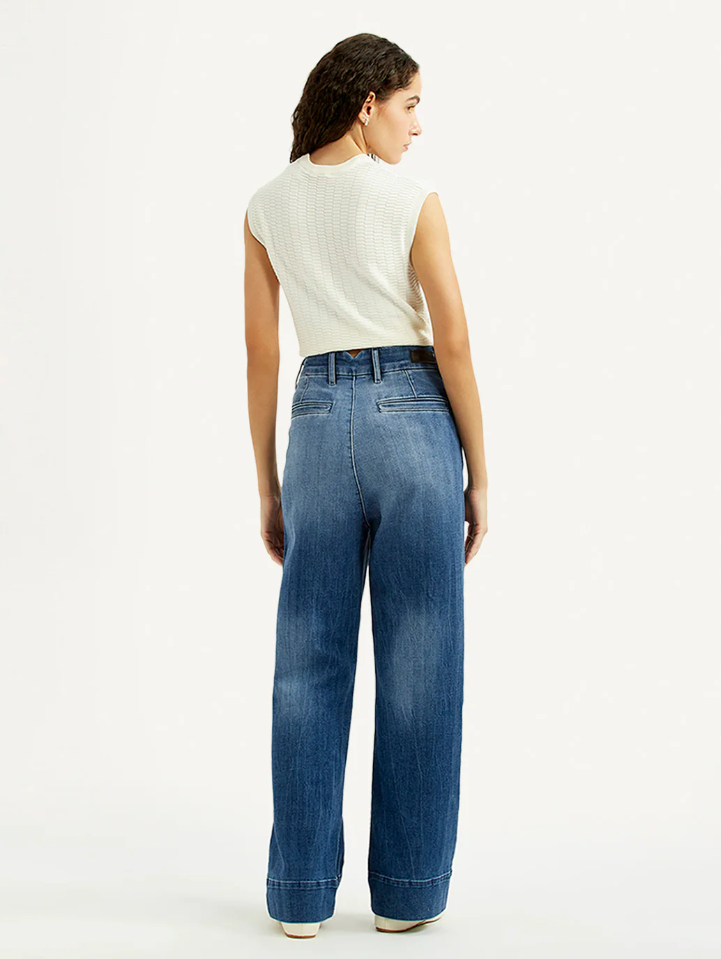 Women's Redloop Blue Loose Fit High Rise Jeans - Image 5