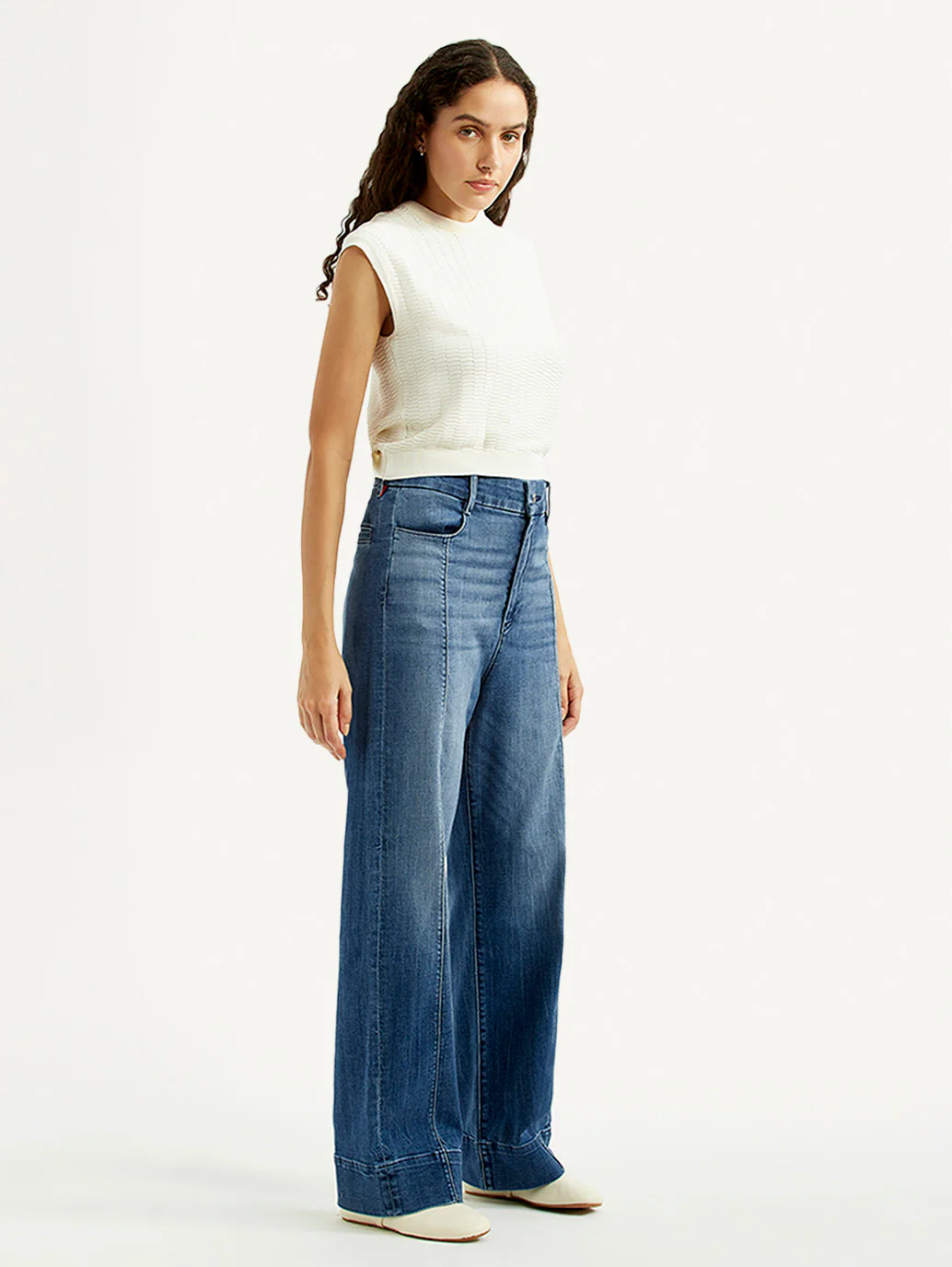 Women's Redloop Blue Loose Fit High Rise Jeans - Image 7