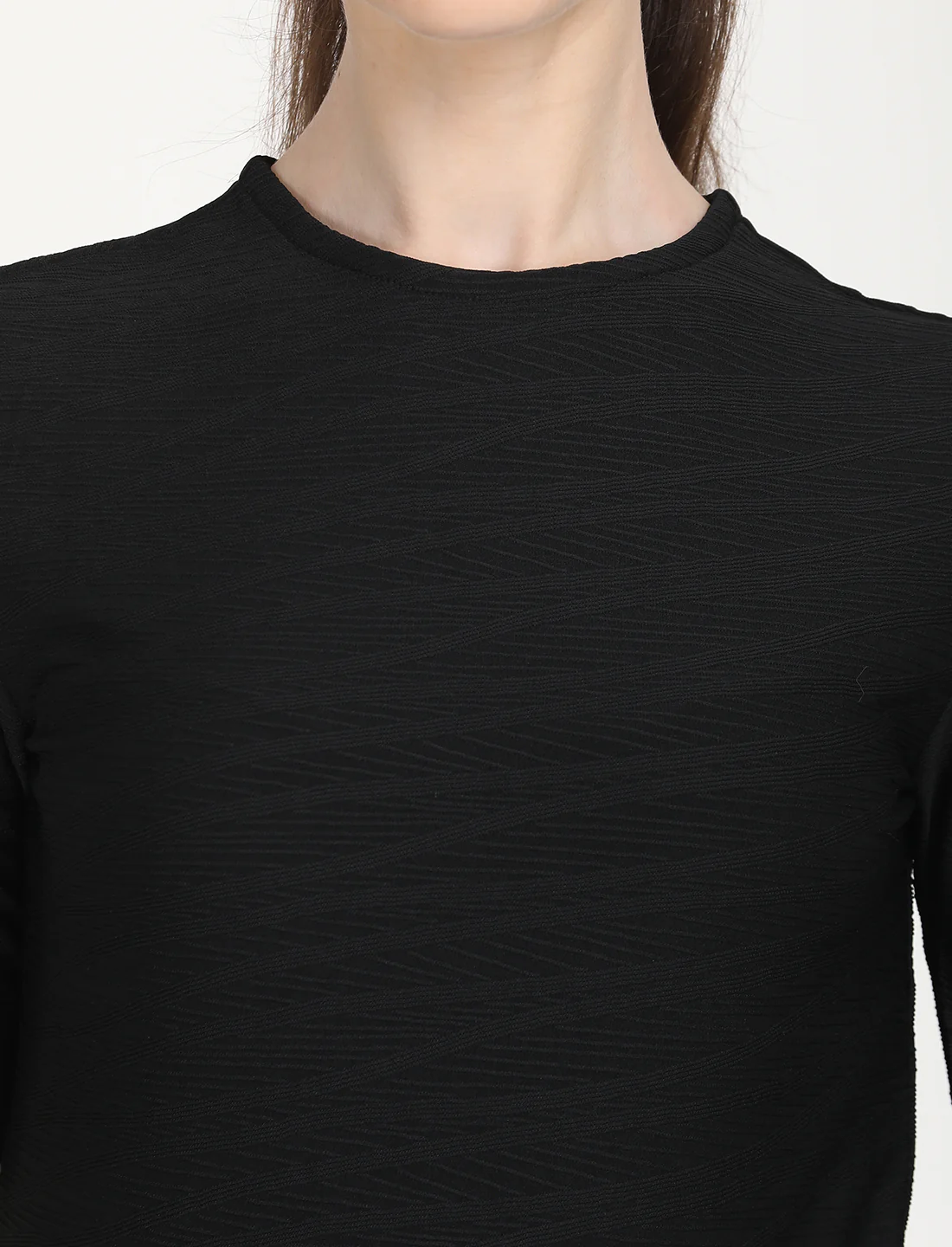 Women's Solid Black Round Neck Sweater - Image 4