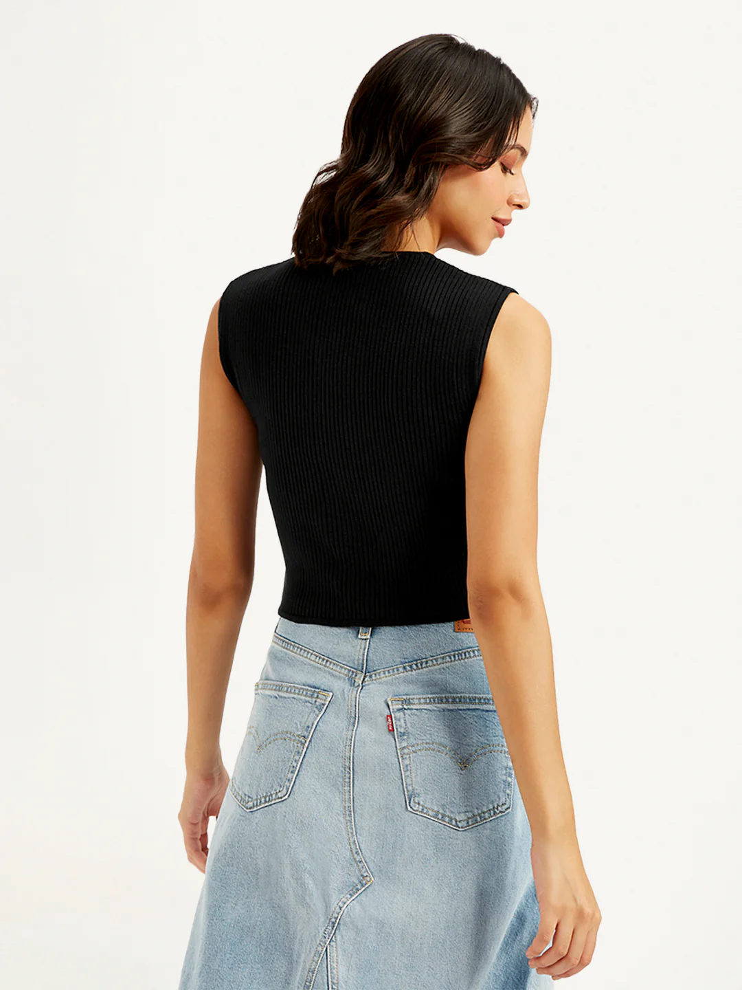 Women's Solid Black V Neck Crop Top - Image 2