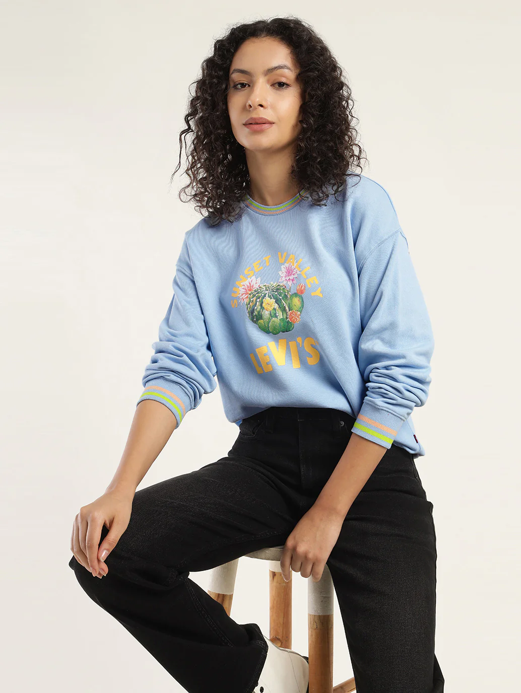 Women's Graphic Blue Crew Neck Sweatshirt