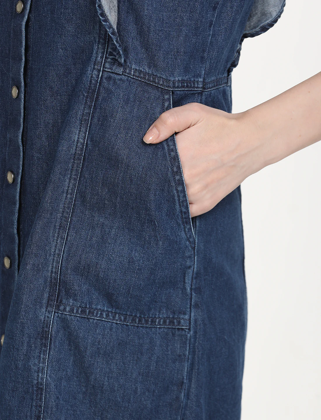 Women's Solid Blue Spread Collar Denim Dress - Image 6