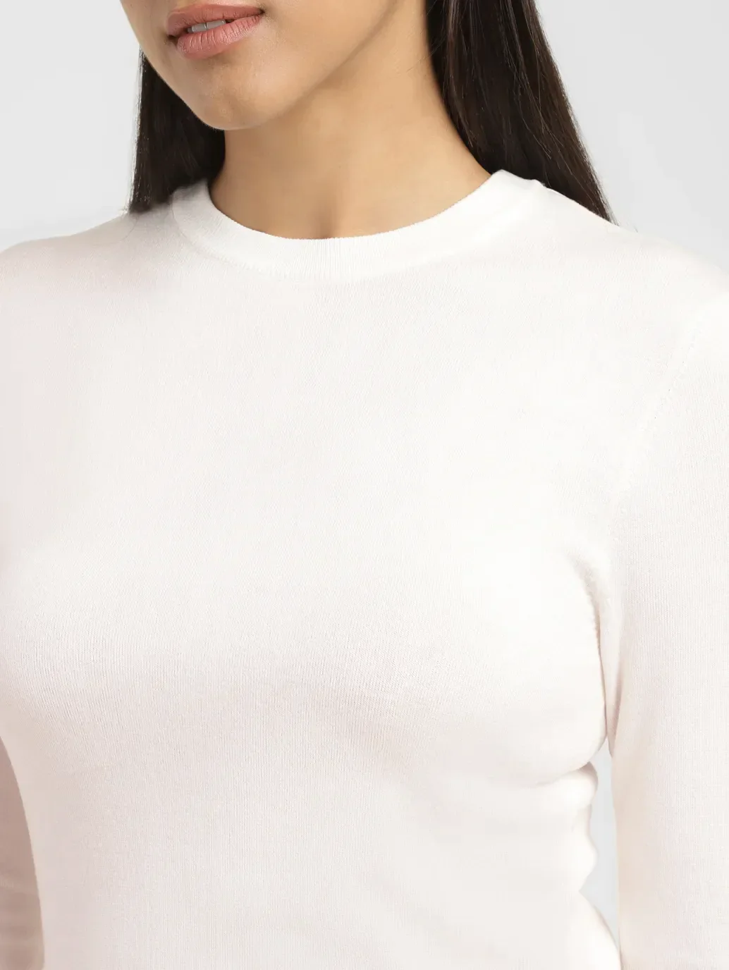 Women's Solid White Crew Neck Sweater - Image 5