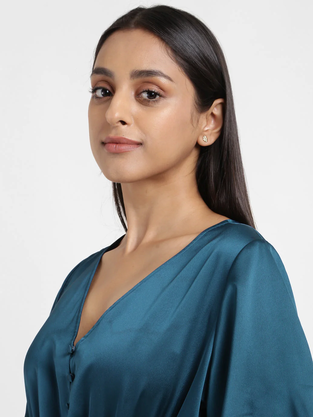 Women's Solid Green V Neck Top - Image 14