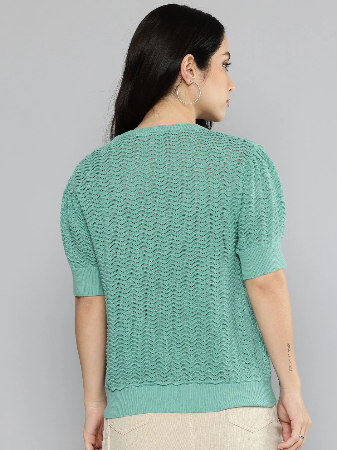 Women's Solid Green Crew Neck Sweater - Image 2
