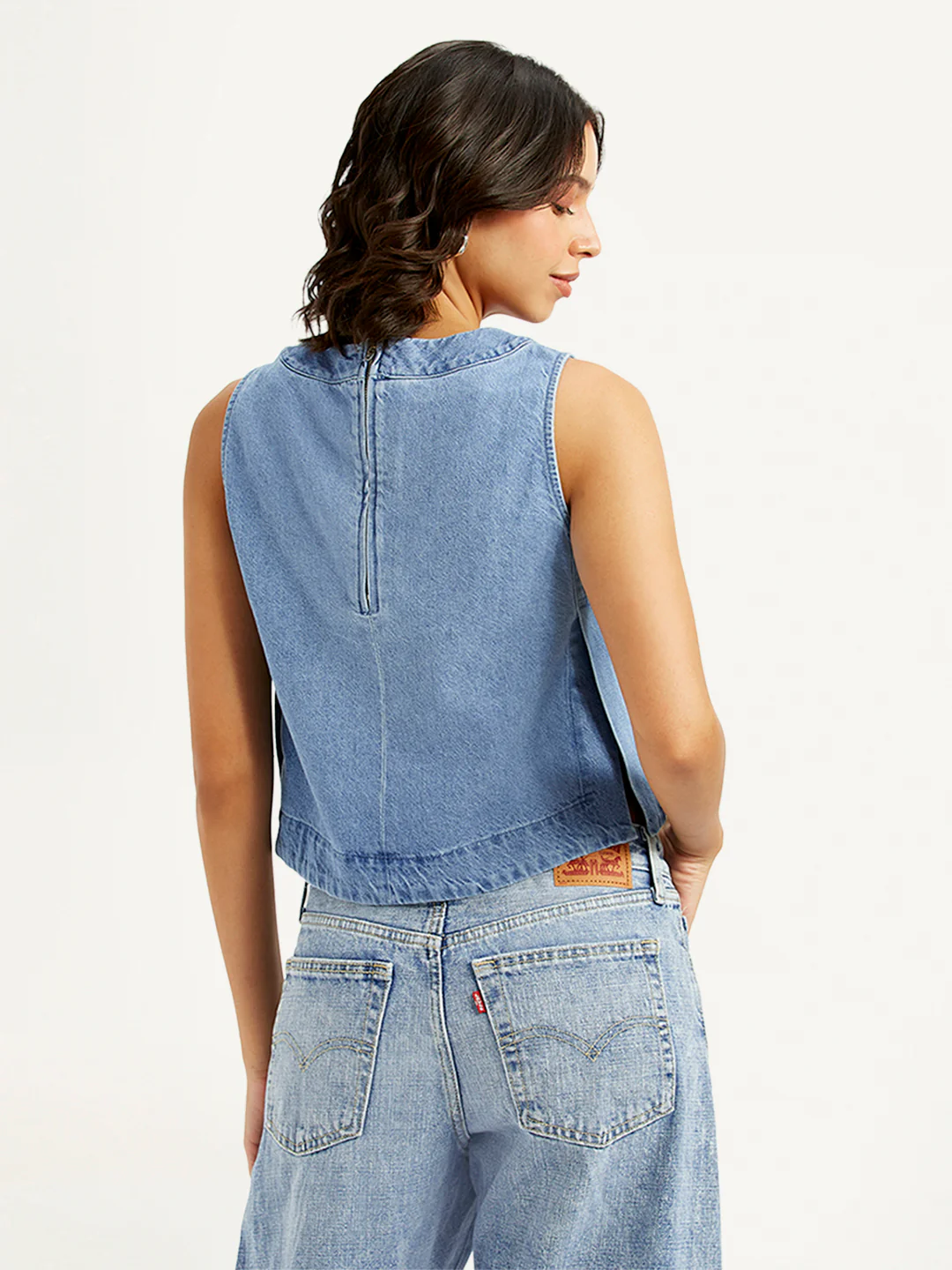 Women's Solid Light Blue Round Neck Denim Crop Top - Image 2