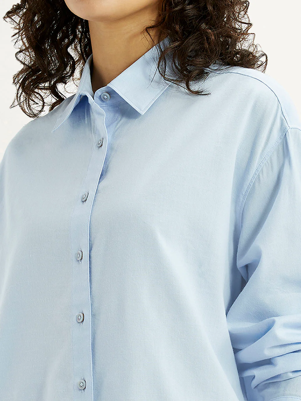 Women's Solid Light Blue Relaxed Fit Shirt - Image 4