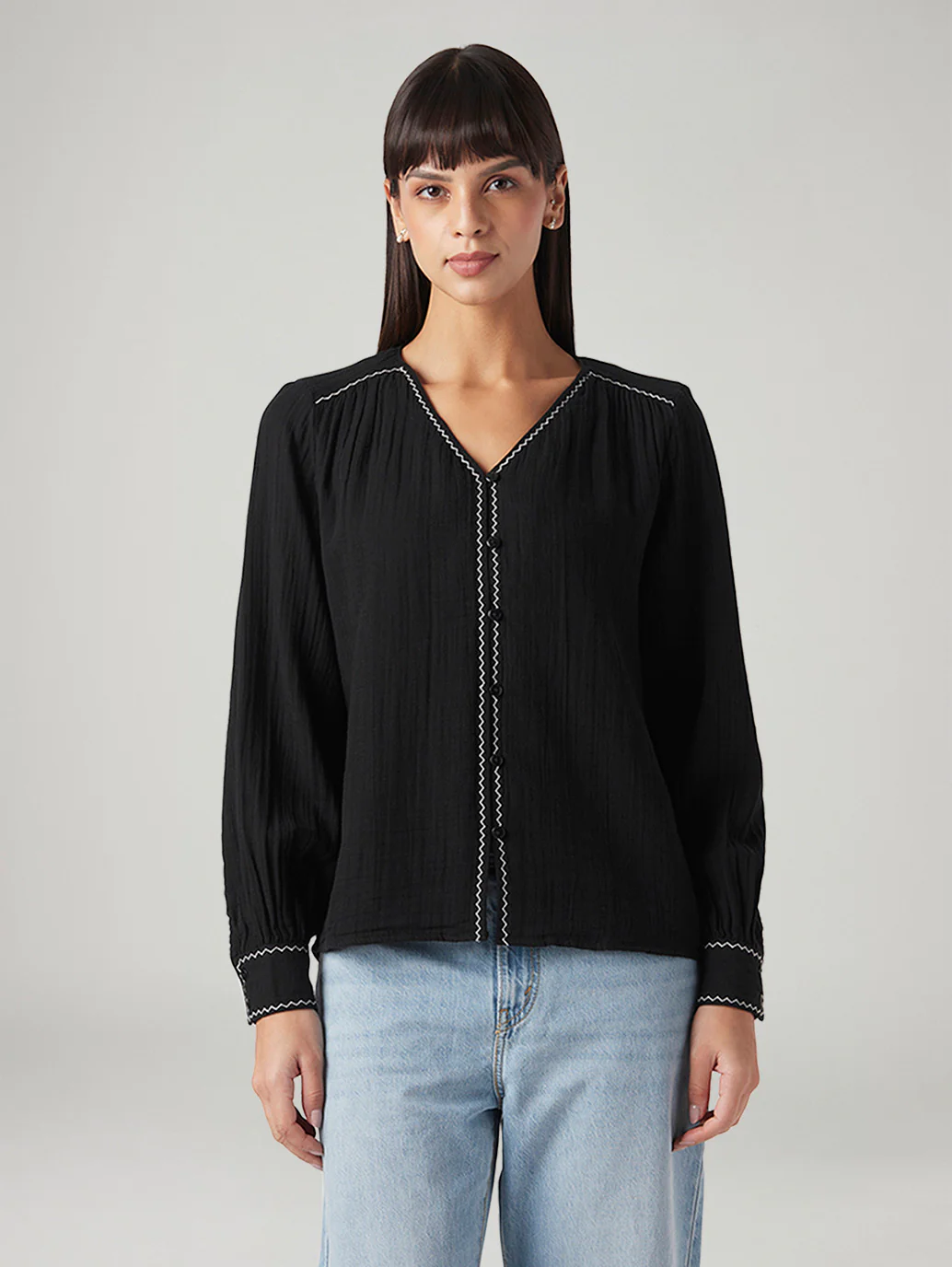 Women's Solid Regular Fit Top - Image 2