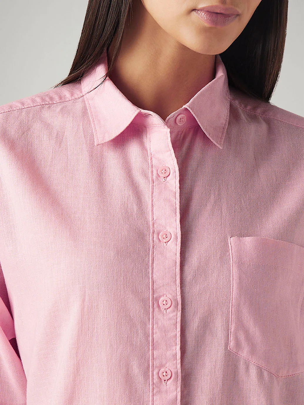 Women's Solid Relaxed Fit Linen Shirt - Image 3