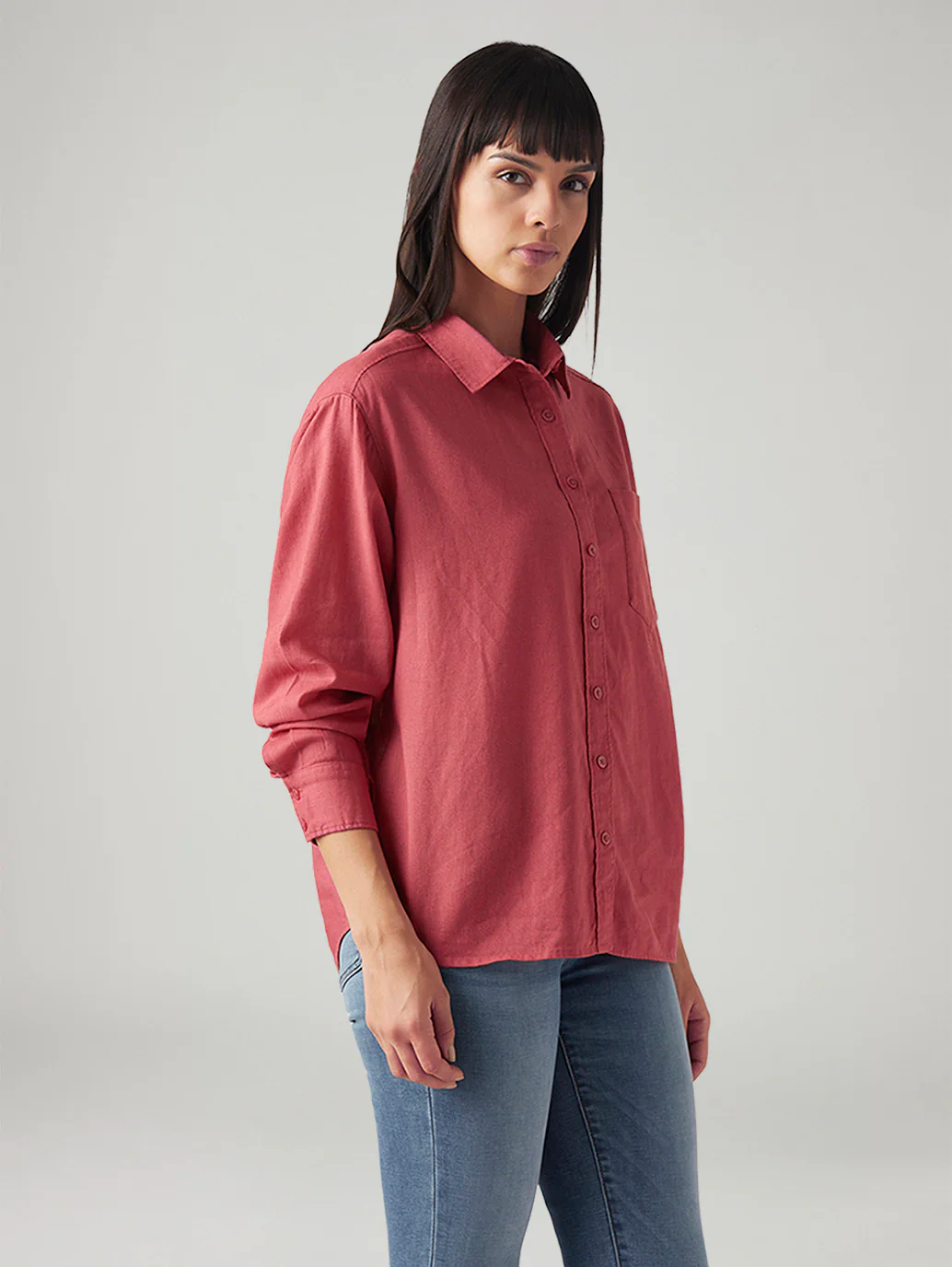 Women's Solid Relaxed Fit Linen Shirt - Image 4