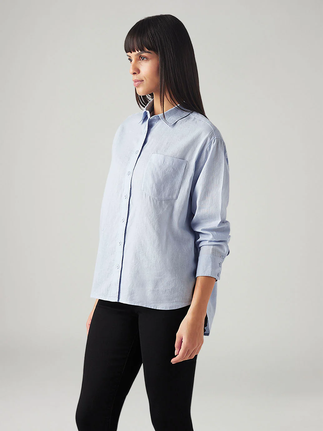 Women's Solid Relaxed Fit Linen Shirt - Image 4