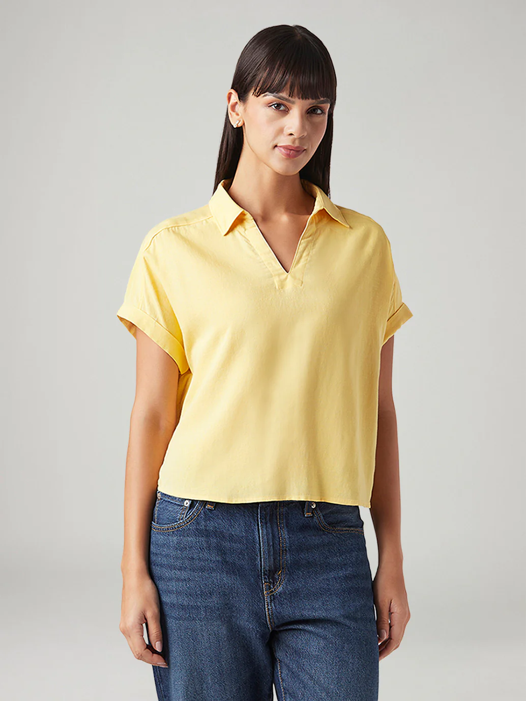 Women's Solid Relaxed Fit Linen Top - Image 2