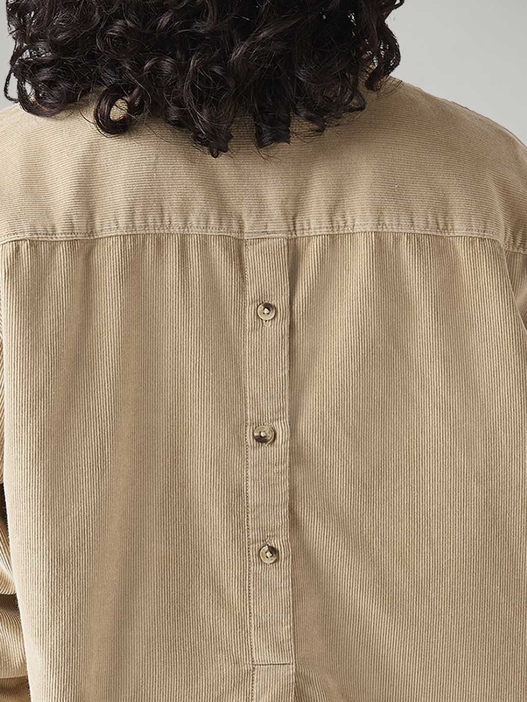 Women's Solid Relaxed Fit Shirt - Image 4