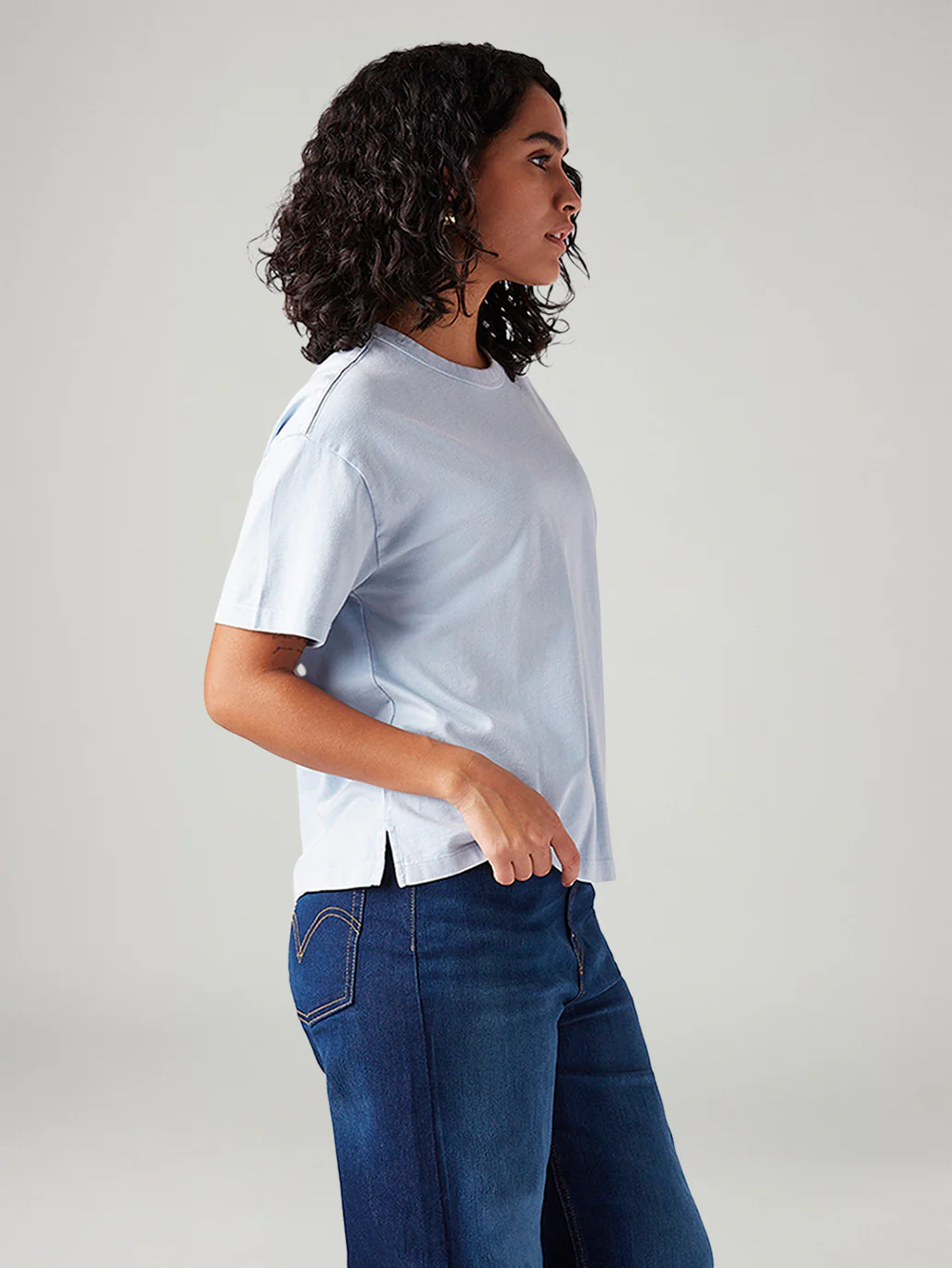 Women's Solid Relaxed Fit T-Shirt - Image 4