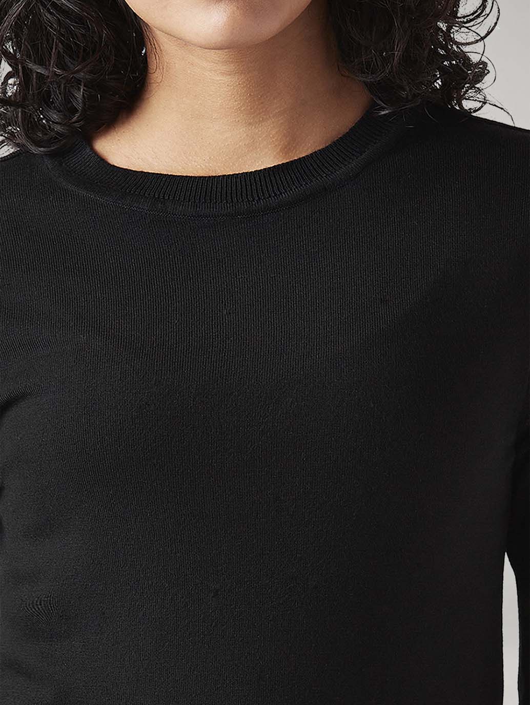 Women's Solid Slim Fit Top - Image 4