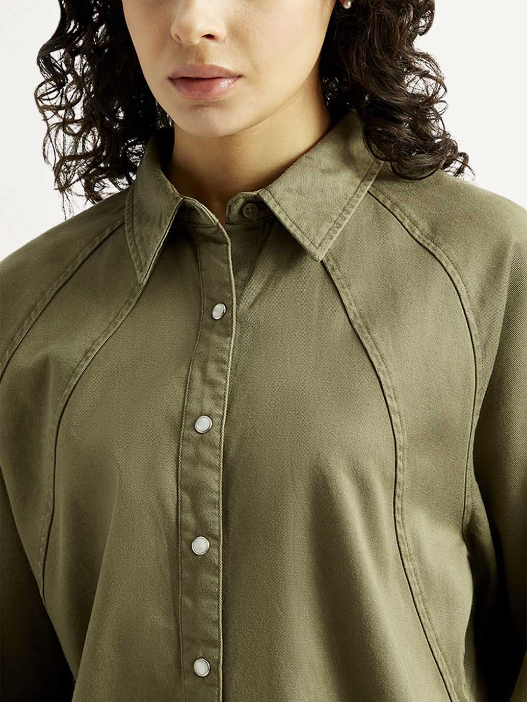Women's Solid Spread Collar Shirt - Image 4