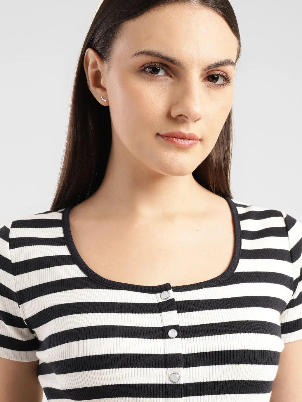 Women's Striped Black And White Scoop Neck Top - Image 5