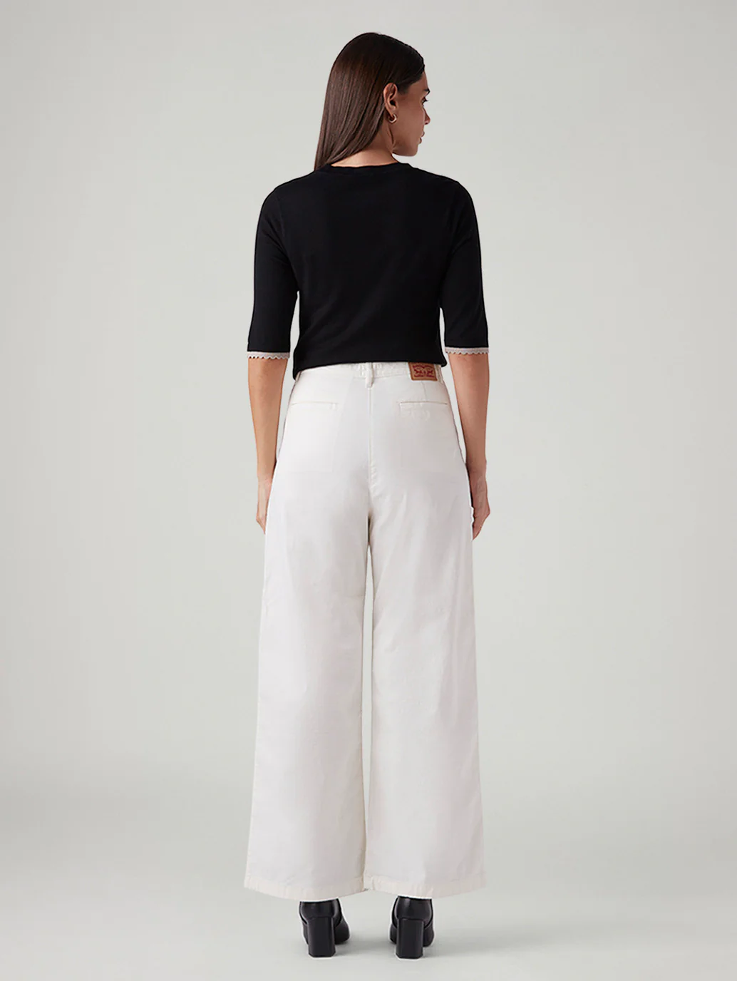Women's White Loose Fit High Rise Trousers - Image 4